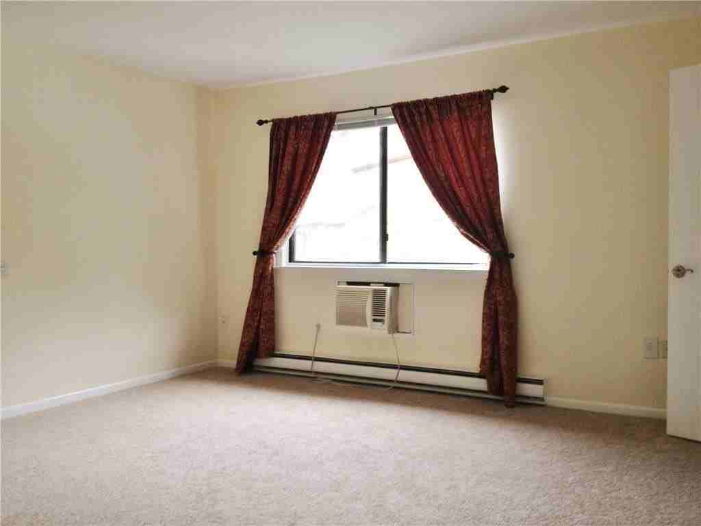 60 Lawn Ave #24 - Photo 7 of 22