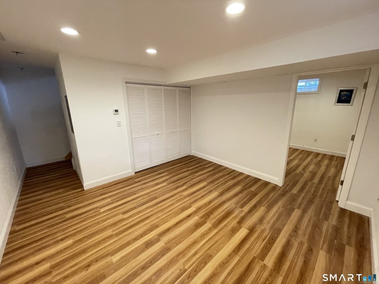 111 Vanguard St - Photo 7 of 8
