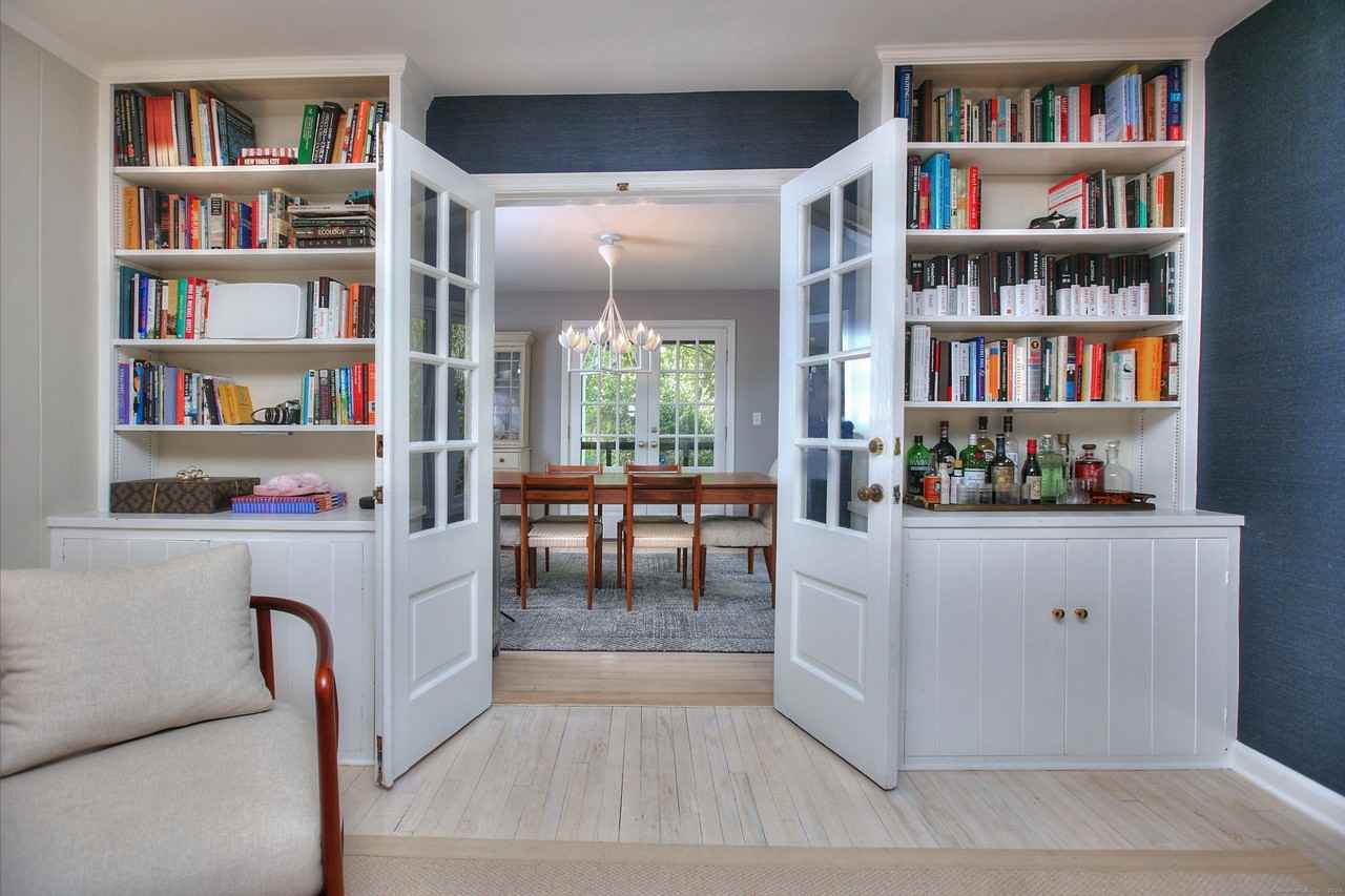 11 Treadwell Ave - Photo 6 of 39
