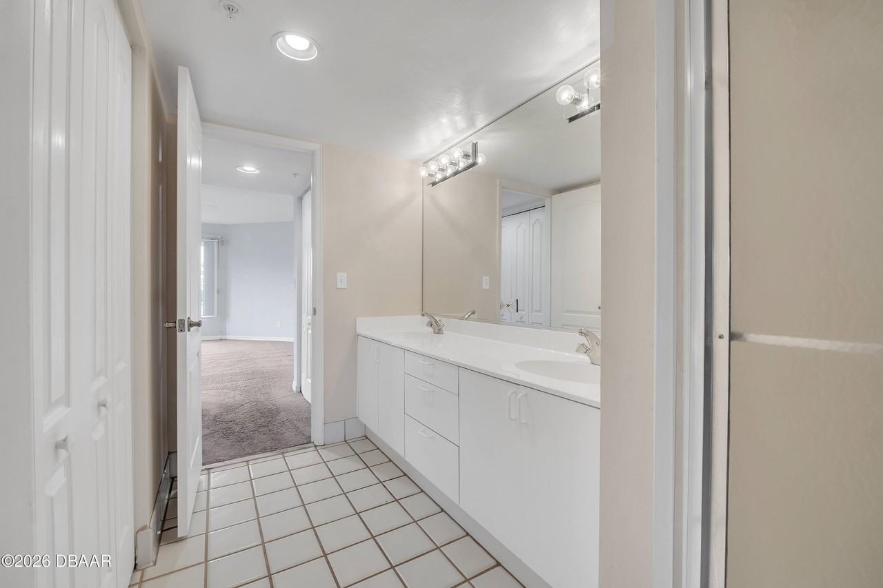 3 Ocean Way Dr #2B4 - Photo 6 of 12