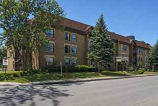 320 Rue Du Bord-De-L'Eau O - Photo 1 of 1