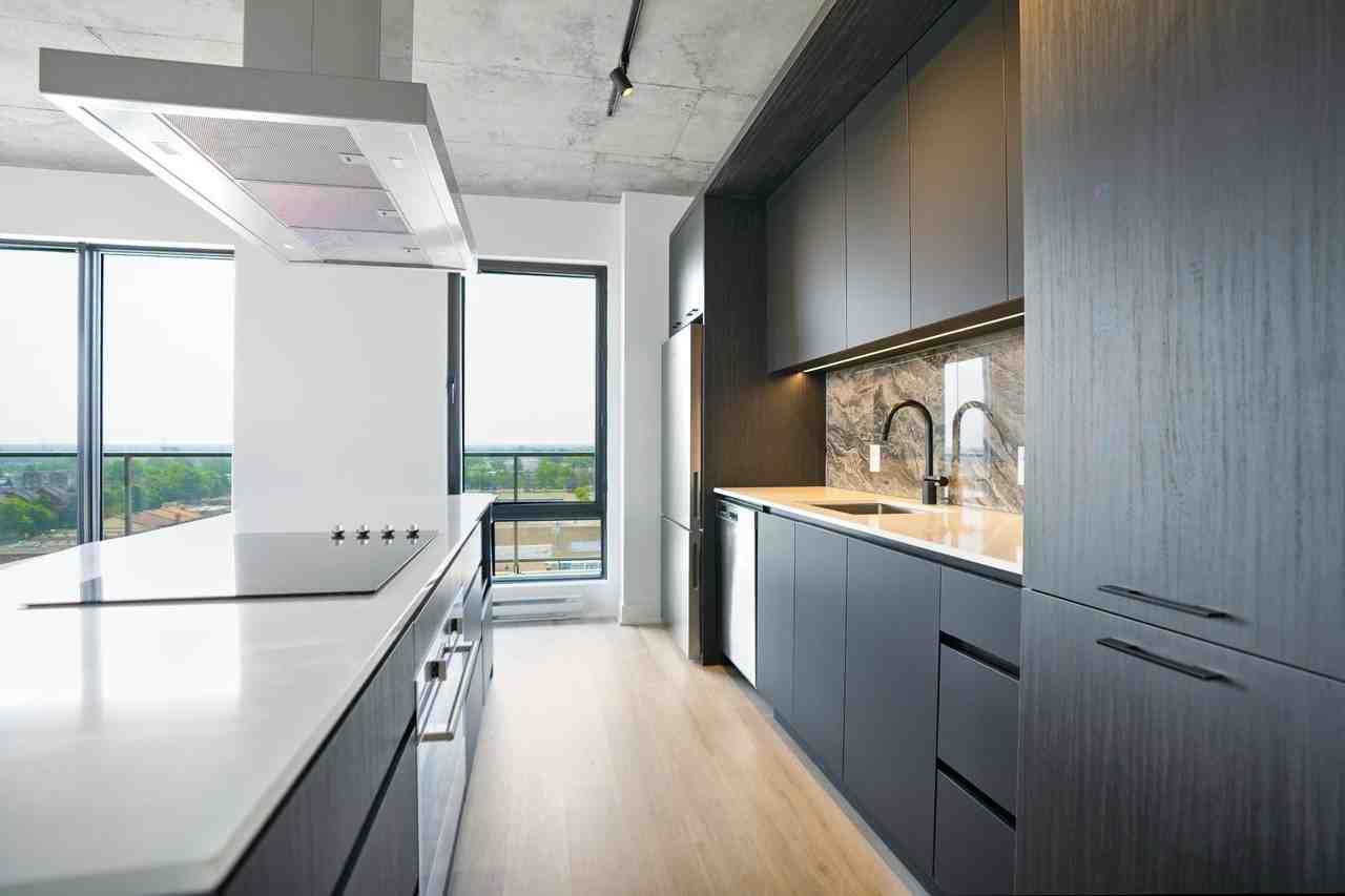 2141 Rue Léger - Photo 3 of 40