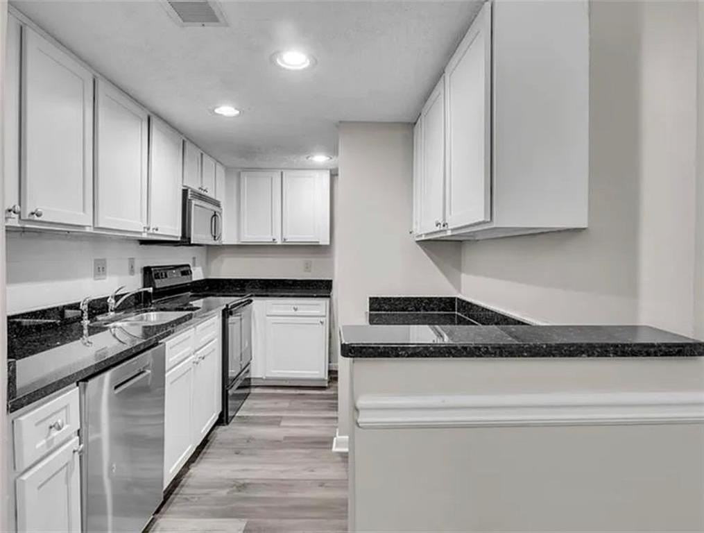 6900 Roswell Rd #10Q - Photo 6 of 12