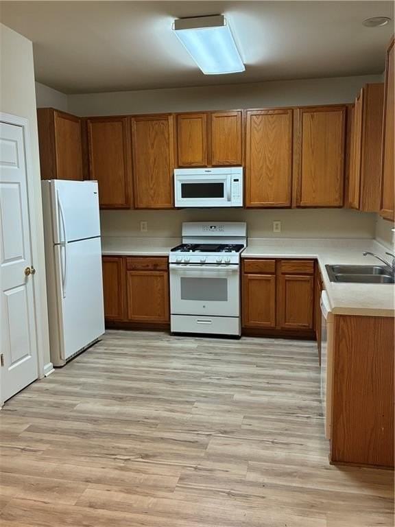 1692 Atkinson Park Cir - Photo 3 of 6