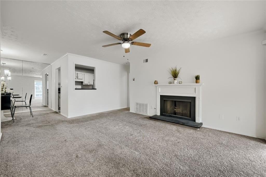 905 Augusta Dr - Photo 3 of 17