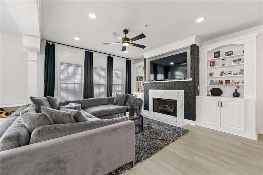 1501 Glen Ivy - Photo 5 of 14