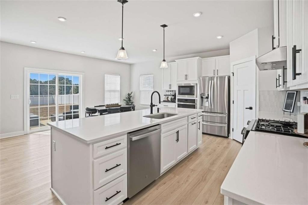 305 Meuse Ln - Photo 5 of 34