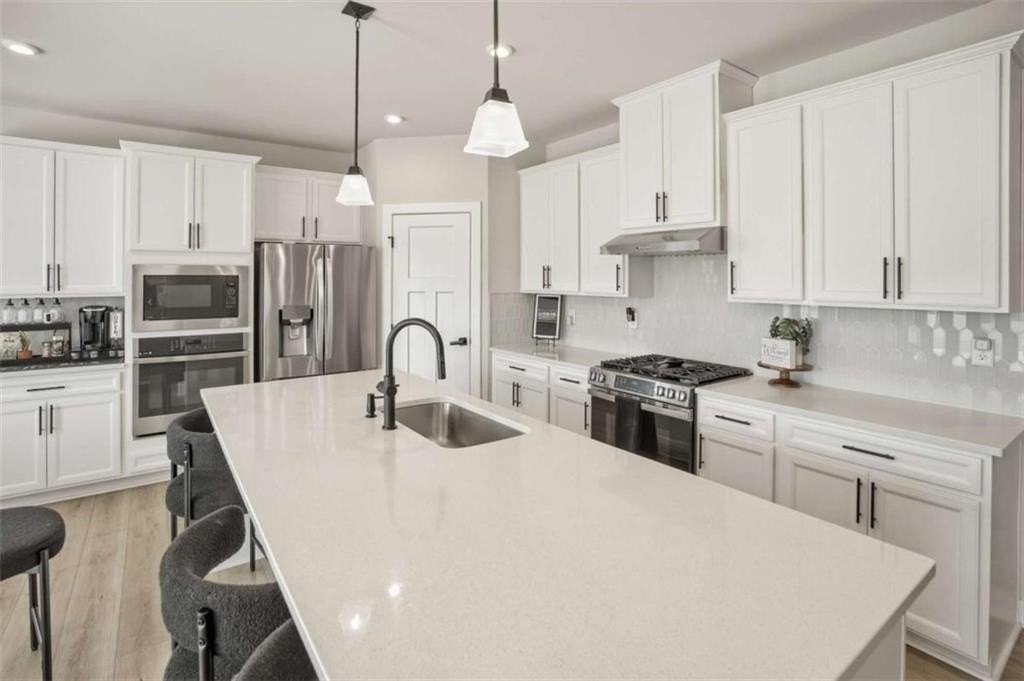 305 Meuse Ln - Photo 7 of 34