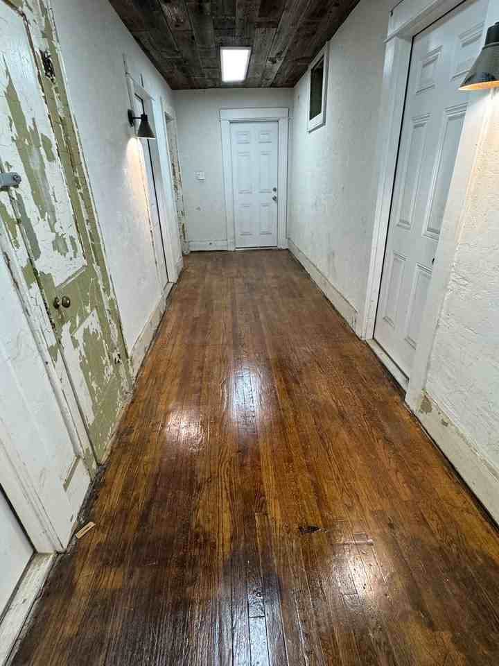 202 E 14th St - Photo 5 of 5