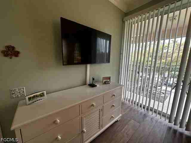 9170 Southmont Cv #201 - Photo 5 of 29