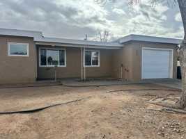 featured image of 4024 Comanche Rd Ne