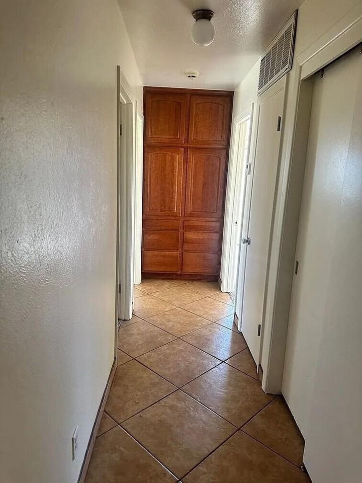 4024 Comanche Rd Ne - Photo 7 of 21