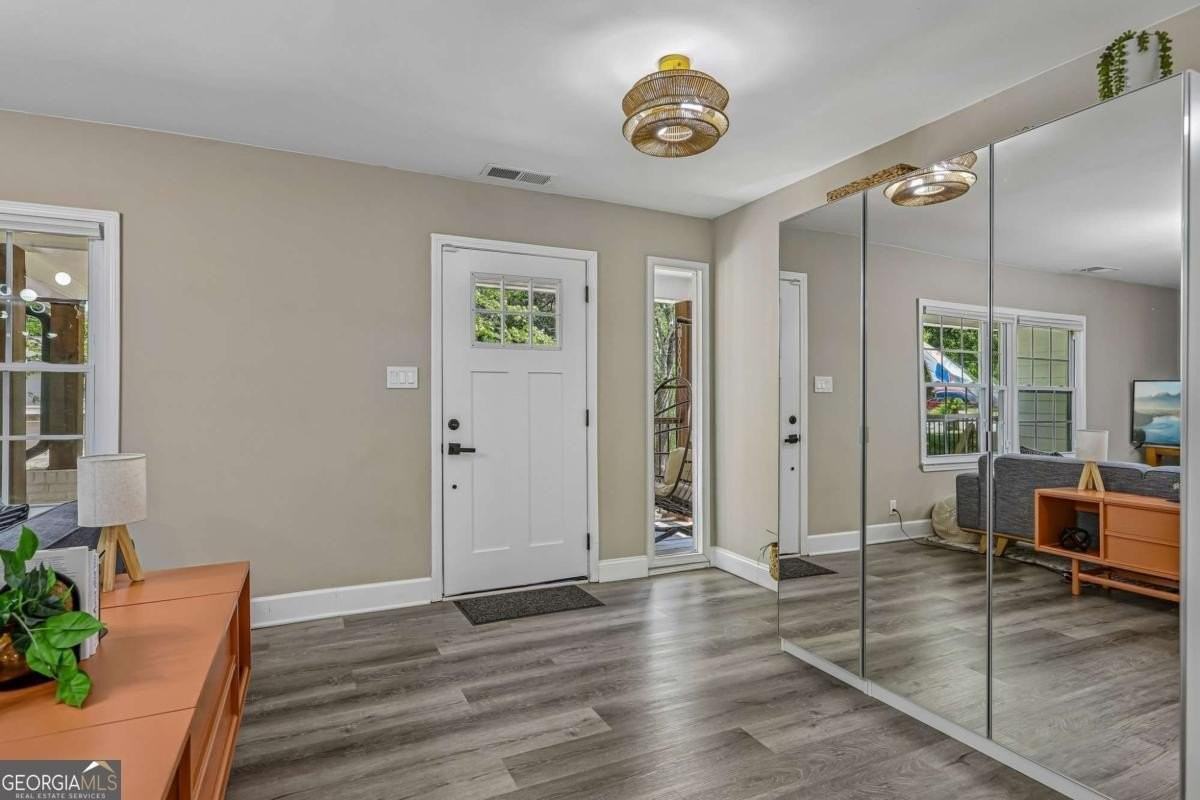 3898 Skidmore Dr - Photo 5 of 50
