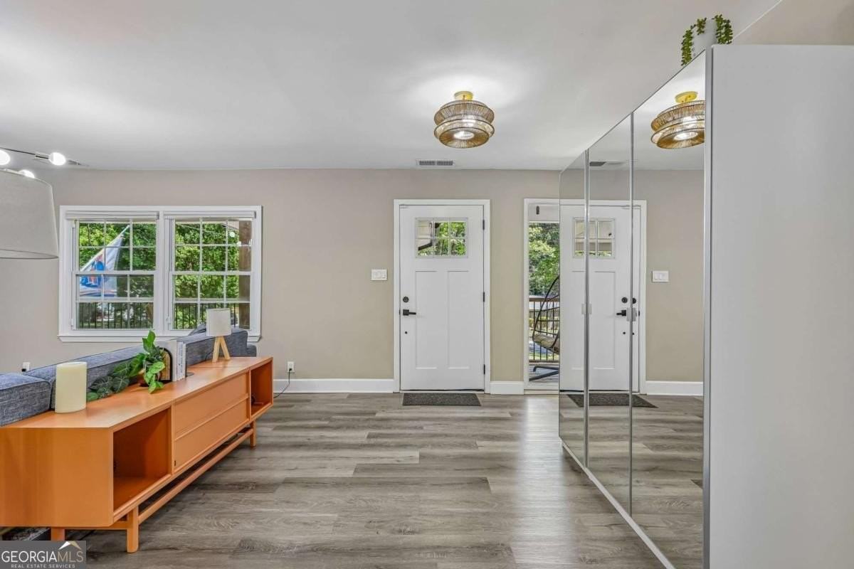 3898 Skidmore Dr - Photo 6 of 50