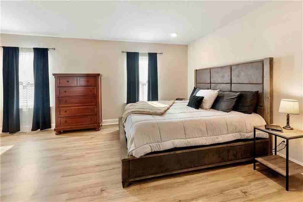 8120 Fairview Ct - Photo 7 of 16