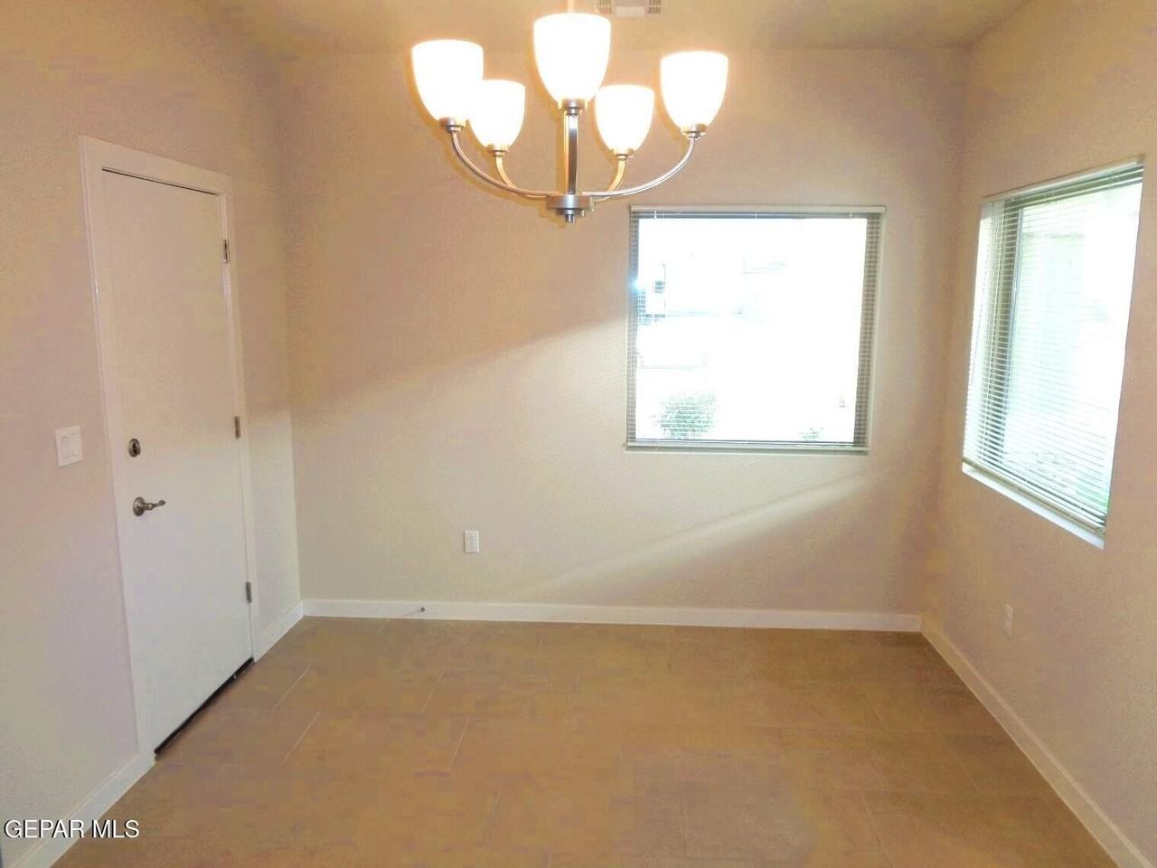 14932 Tierra Haven Ave - Photo 5 of 20