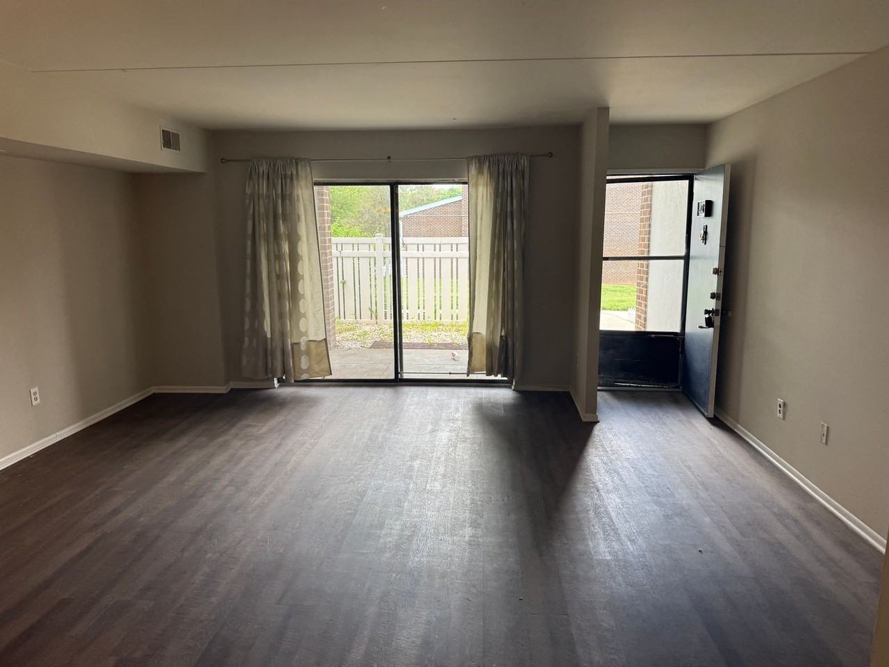 202 Stony Way - Photo 3 of 17