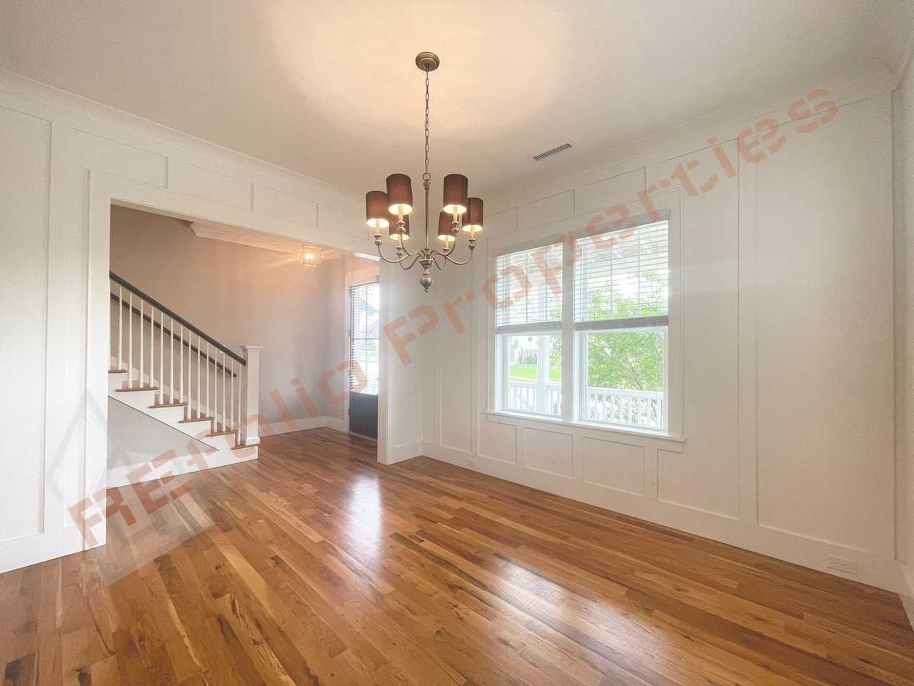 413 Ancient Oaks Dr - Photo 4 of 32