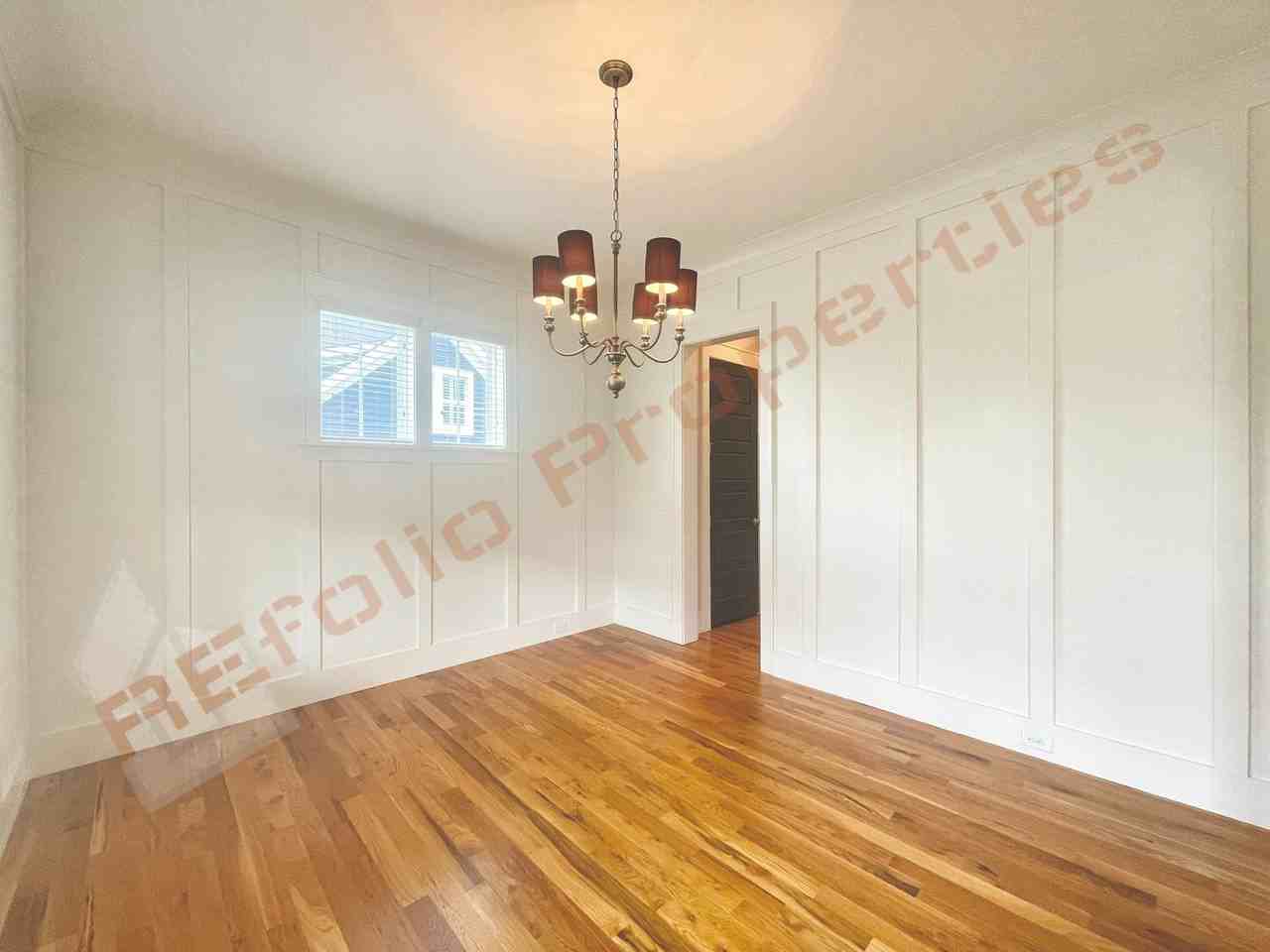 413 Ancient Oaks Dr - Photo 3 of 32