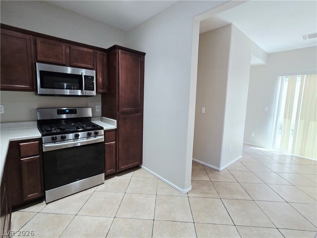 1035 Appaloosa Hills Ave - Photo 6 of 35