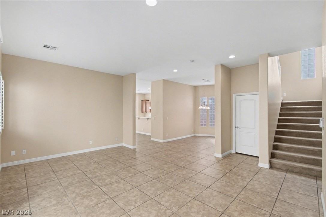 9221 Worsley Park Pl - Photo 5 of 40