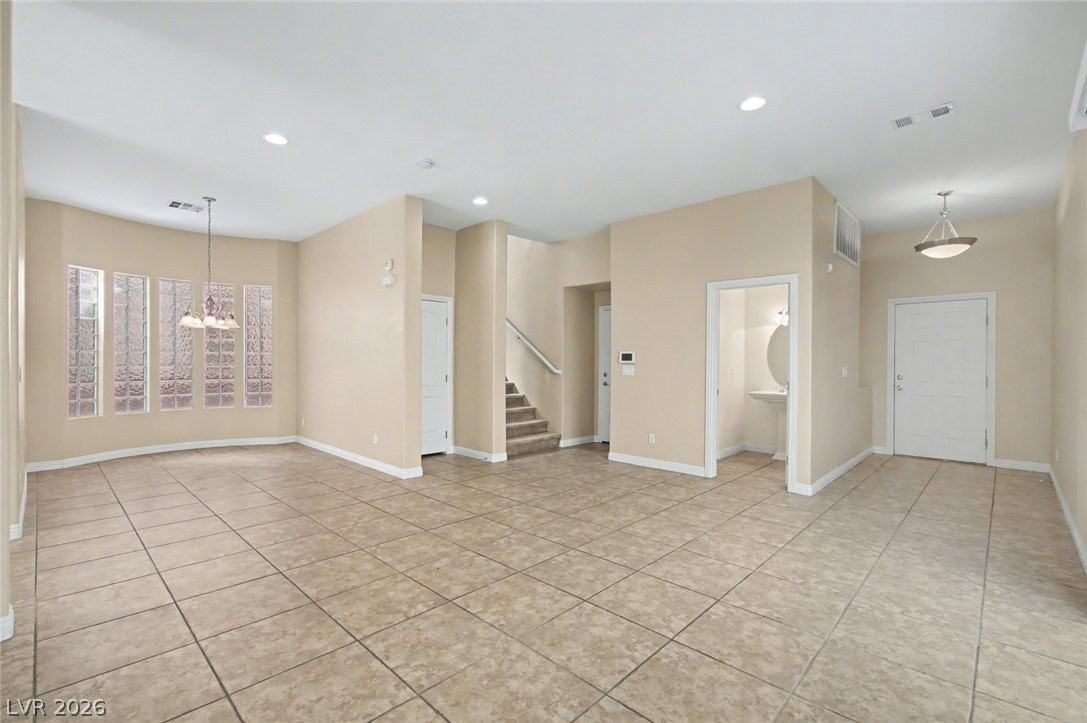 9221 Worsley Park Pl - Photo 6 of 40