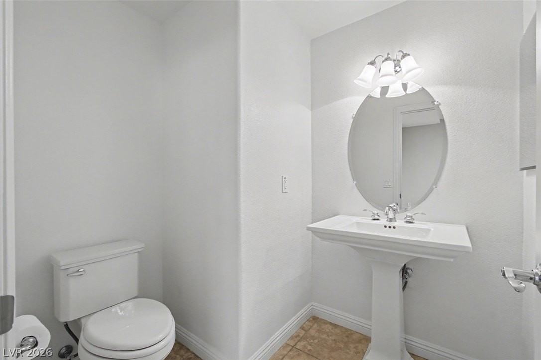 9221 Worsley Park Pl - Photo 7 of 40