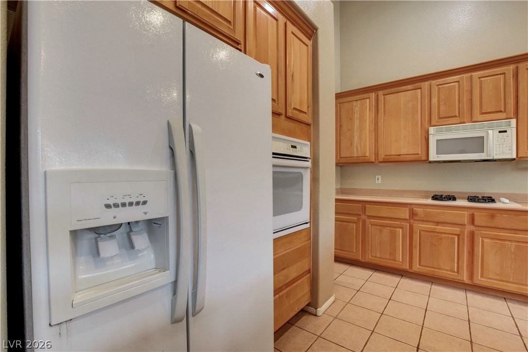 2294 Tedesca Dr - Photo 4 of 46