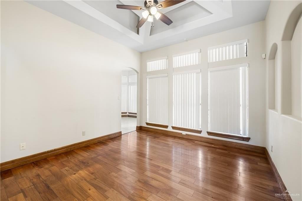 801 New Orleans Cir - Photo 5 of 19