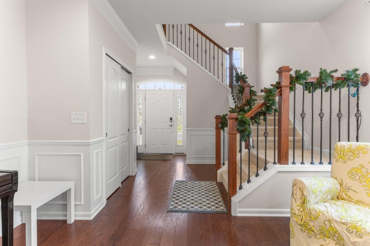 2825 Dillon Dr - Photo 4 of 44