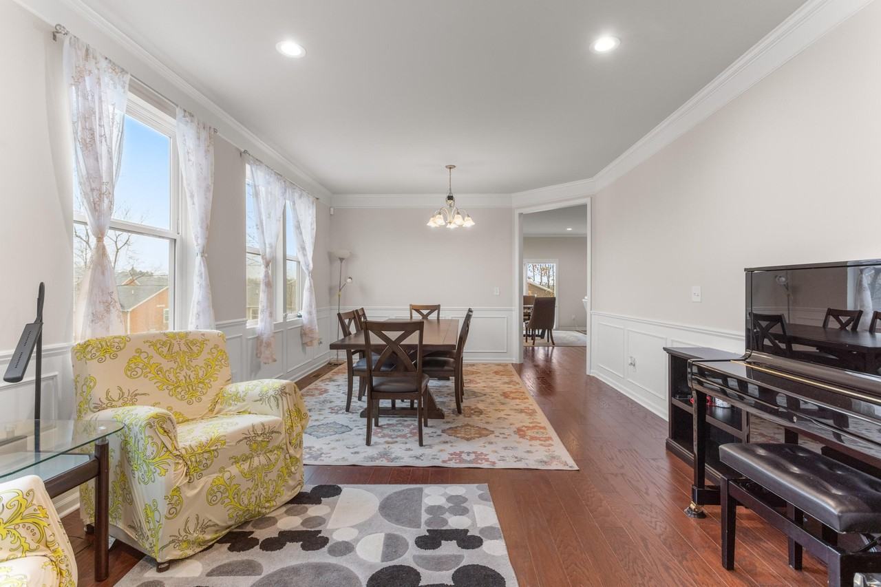 2825 Dillon Dr - Photo 5 of 44