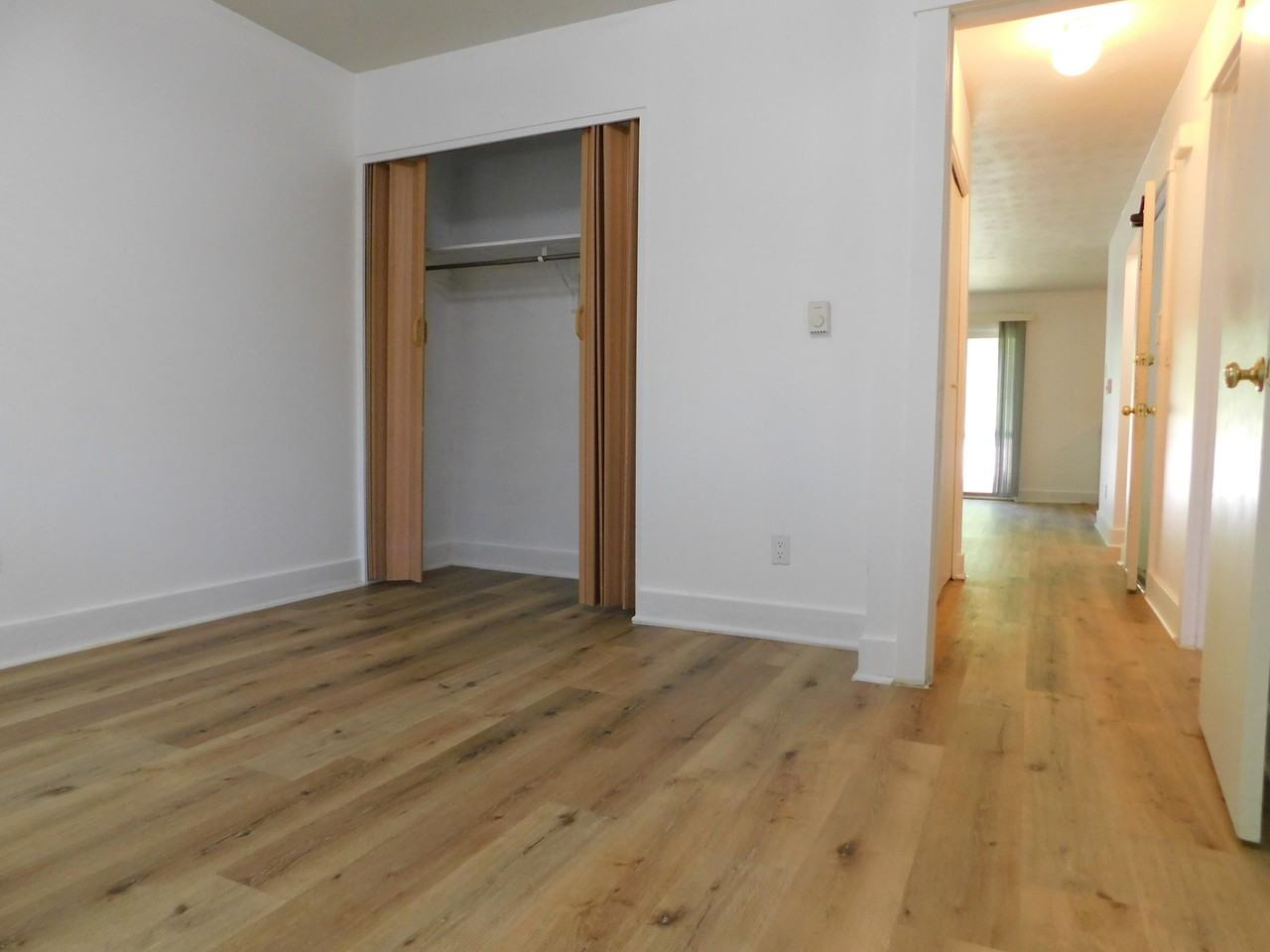 245 Brookridge Ct #2 - Photo 4 of 14