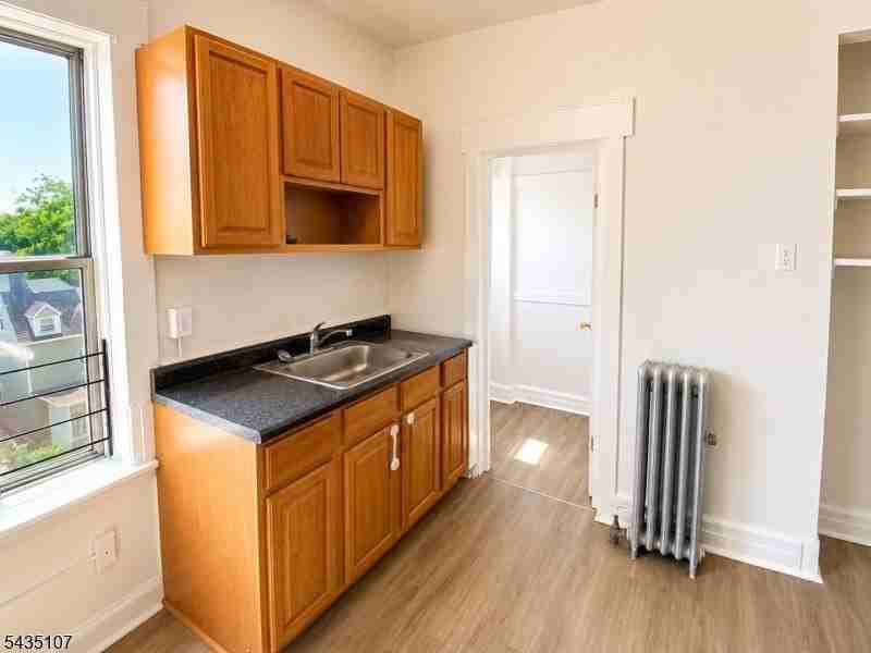 23 Harvard St #12 - Photo 4 of 12