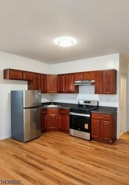 166 Goodwin Ave #1 - Photo 3 of 9