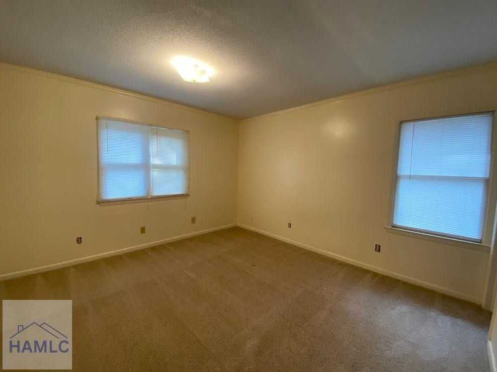 262 Garden Cir - Photo 4 of 8