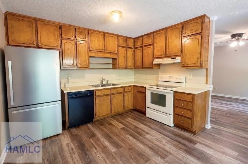 290 Pleasant Dr - Photo 7 of 16