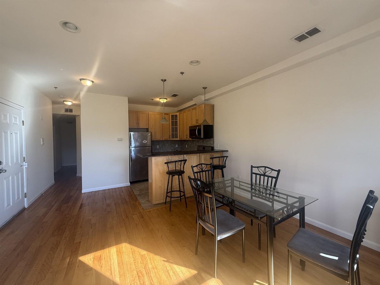 543 Central Ave #3 - Photo 6 of 18