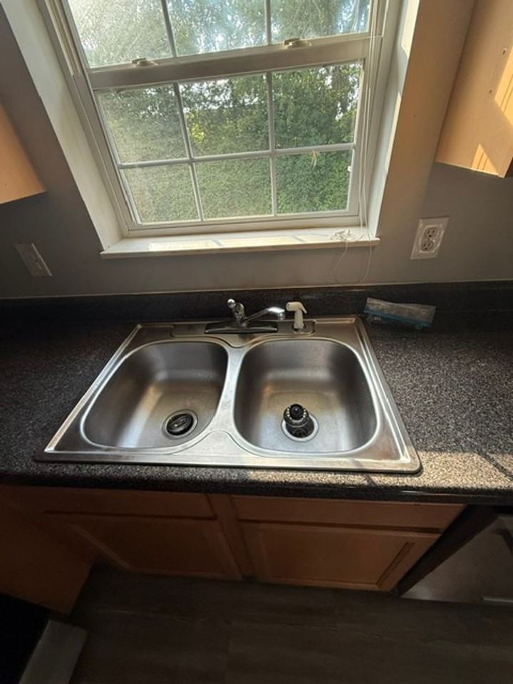 1721 Sparrow Ln - Photo 6 of 12