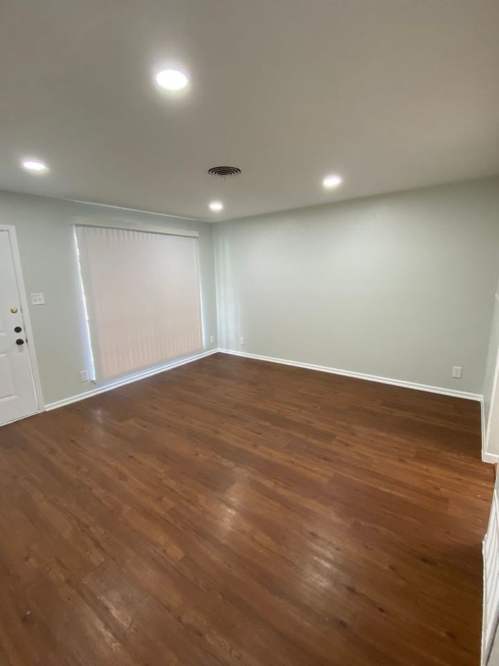 6805 Dubuque Ln - Photo 6 of 15