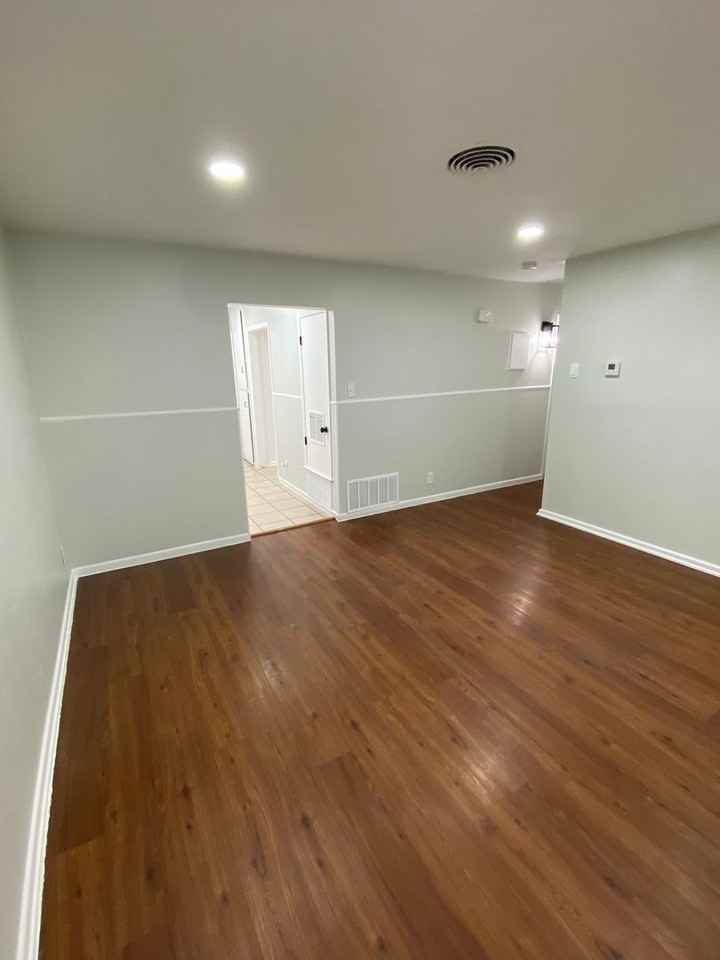 6805 Dubuque Ln - Photo 7 of 15