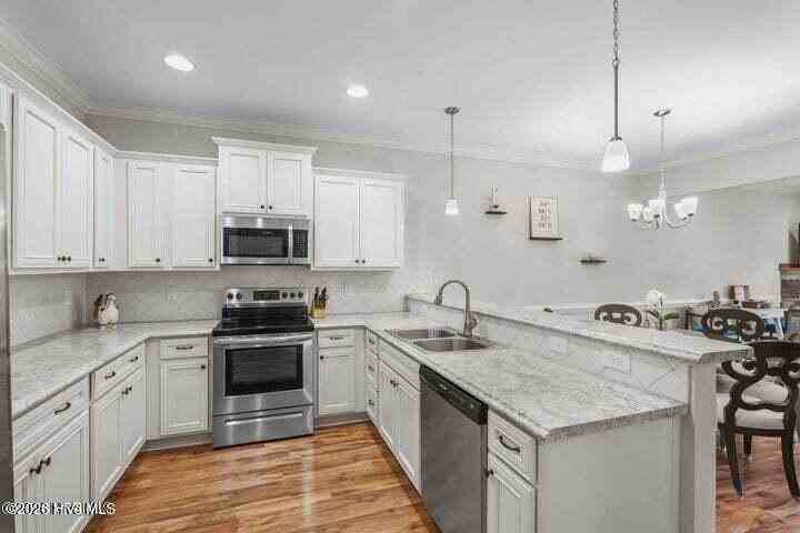 1821 Cambria Dr #B - Photo 3 of 9