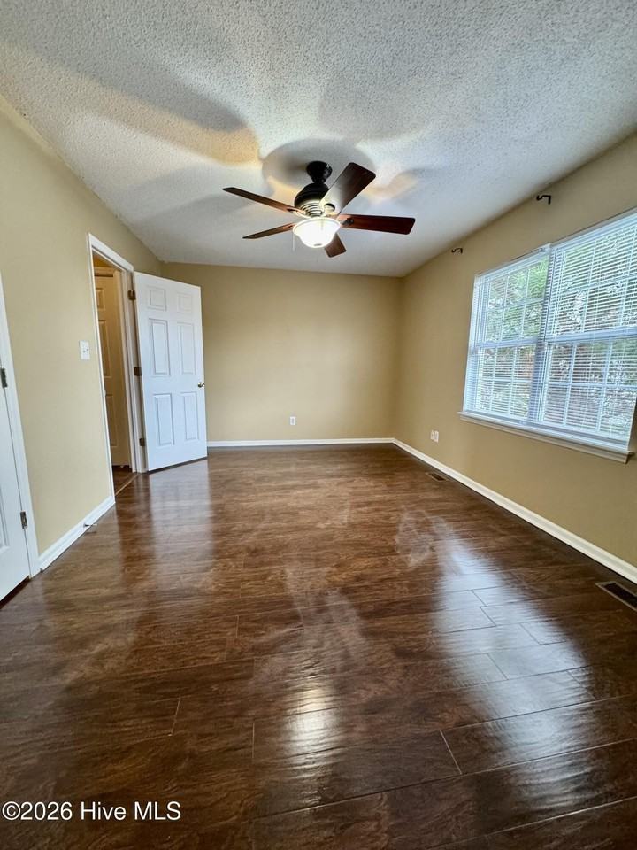 2506B Bluff View Ct #B - Photo 6 of 21