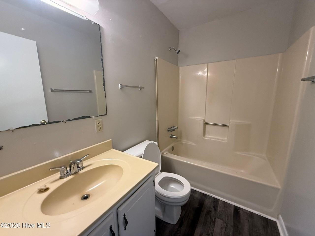 2310 Indian Dr #9 - Photo 6 of 6