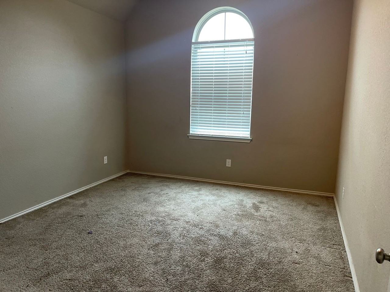 14366 Palomino Pl - Photo 2 of 12