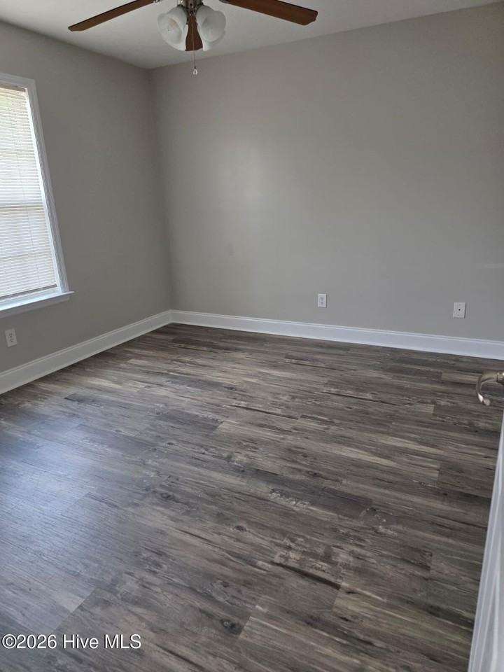 326 Browning Dr - Photo 4 of 8