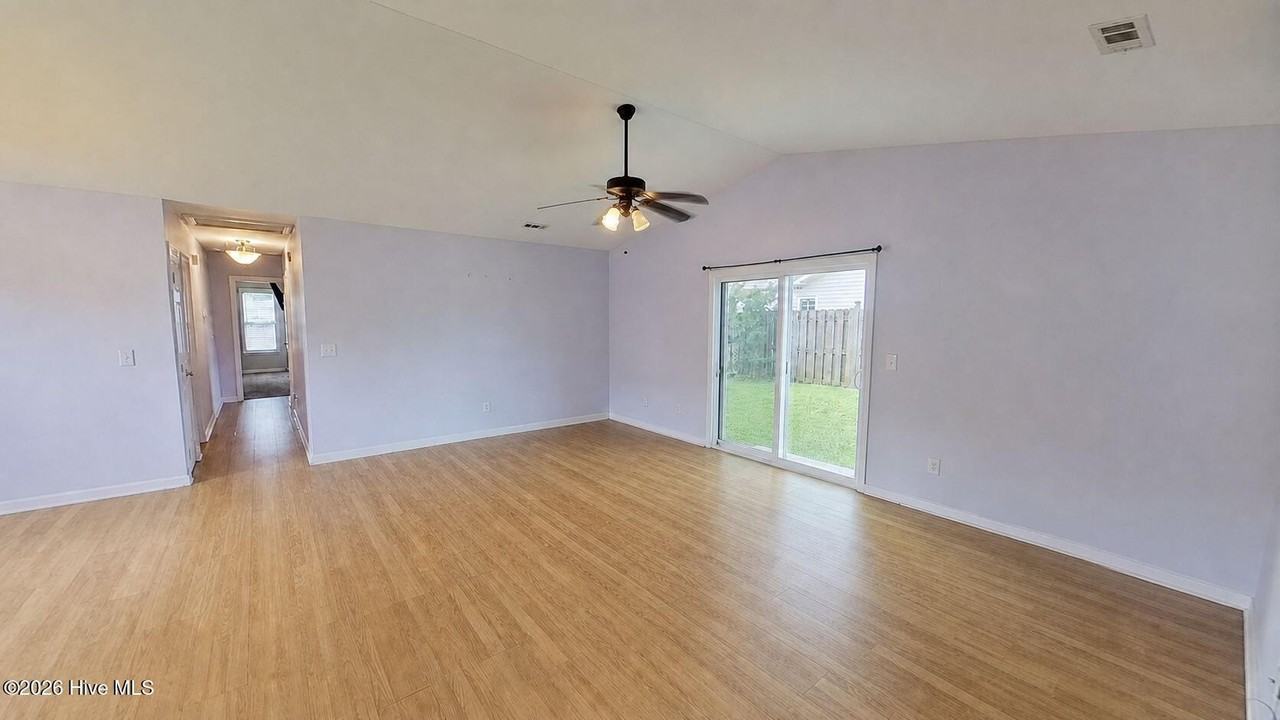 7410 Milan Ct - Photo 2 of 22