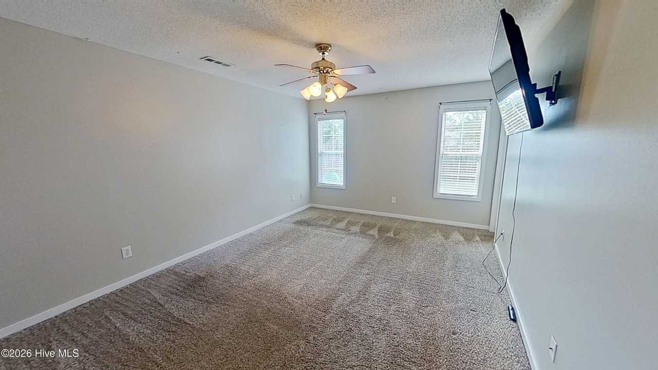 7410 Milan Ct - Photo 7 of 22