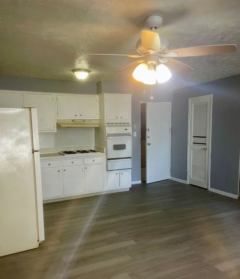 35 Euclid LLC - Photo 2 of 11