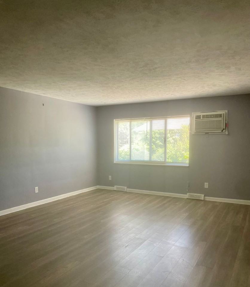 35 Euclid LLC - Photo 5 of 11