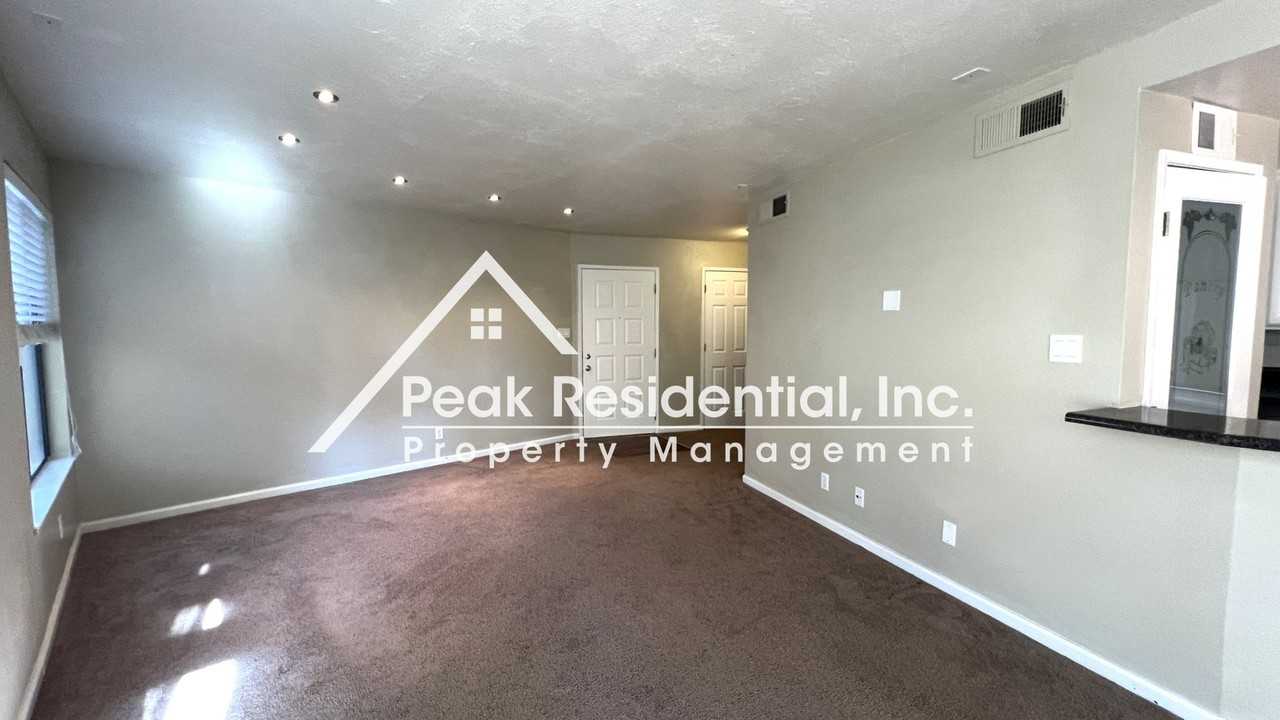 3156 Swallows Nest Dr - Photo 5 of 47